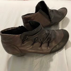 Brown Shoes/Ankle Boots